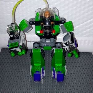 Lego Lex Luthor and his giant robot.